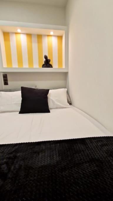 Faronita - Luxury Apt In The Heart Of Kalamata Exterior foto