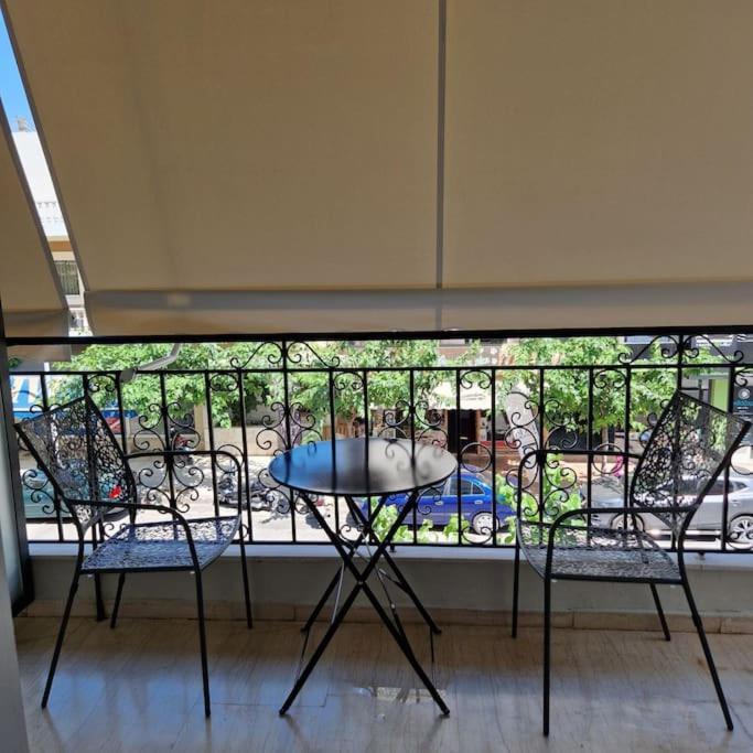 Faronita - Luxury Apt In The Heart Of Kalamata Exterior foto